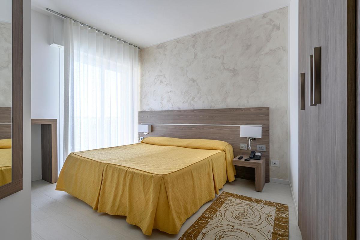 Hotel Capri 3 Stelle Superior Lido di Jesolo Exteriör bild